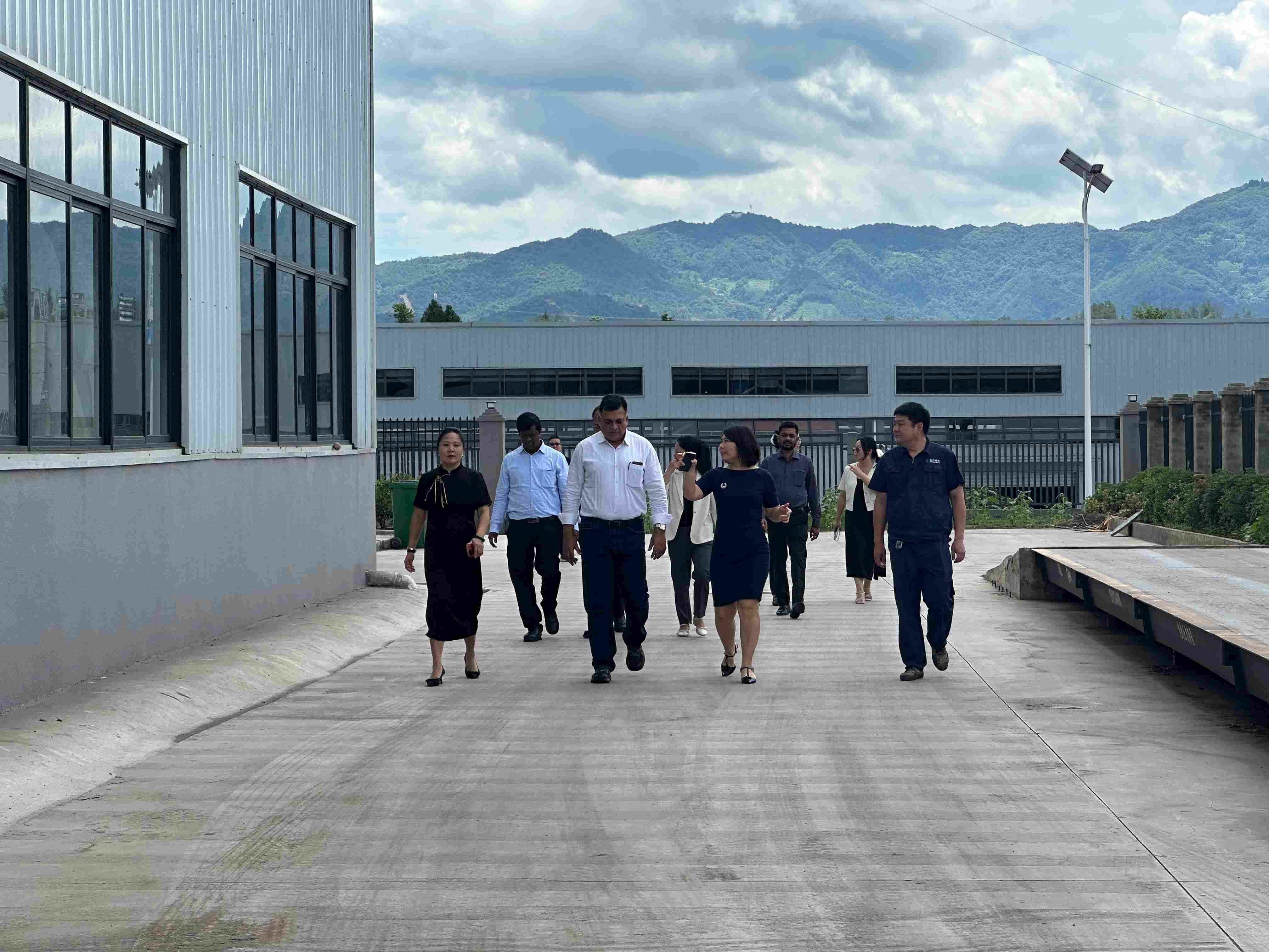 印度磷礦客戶到訪，共探磷礦粉冷壓成球綠色發(fā)展之路